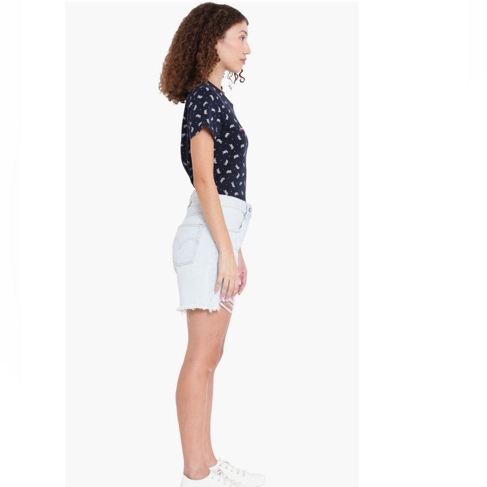 + LEVI’S + 501 Mid Thigh Cut Off Denim Shorts - Picture 3 of 3